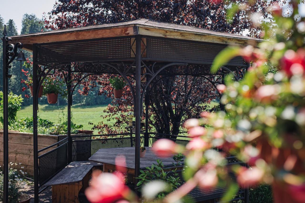 Ferienwohnungen Pension Sonnblick Krumbach  Ngoại thất bức ảnh